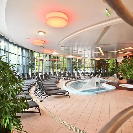 Hotel & Park Eger