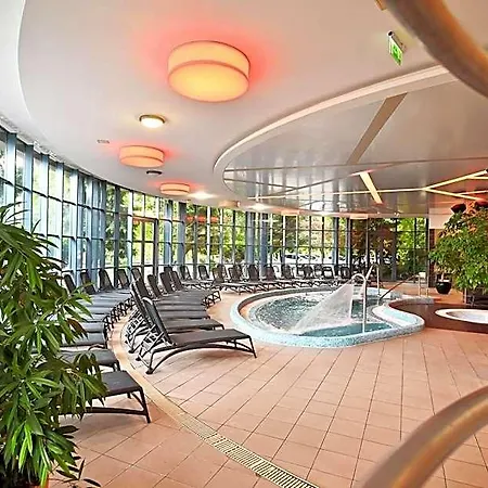 & Park Hotell 3*