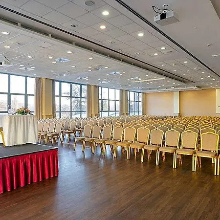 & Park Hotell Eger