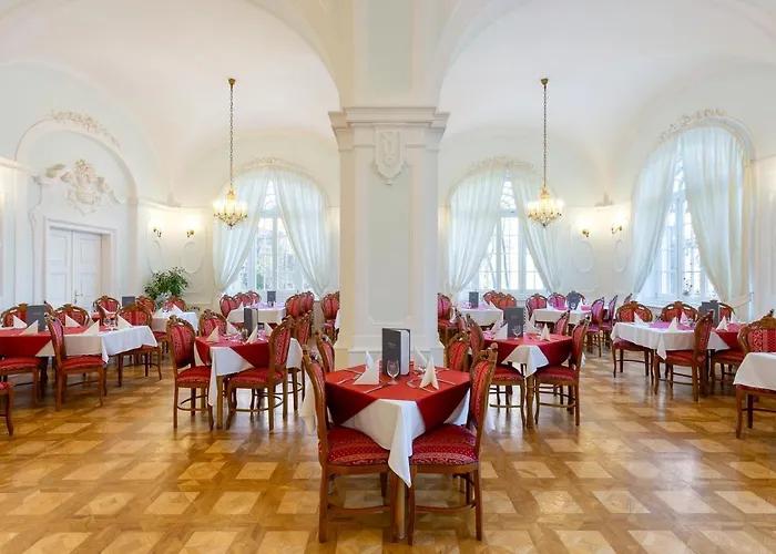& Park 3* Eger