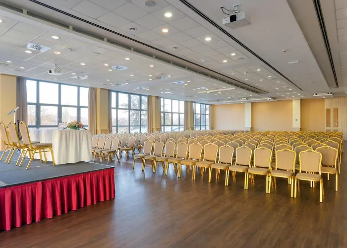 & Park Szálloda 3*