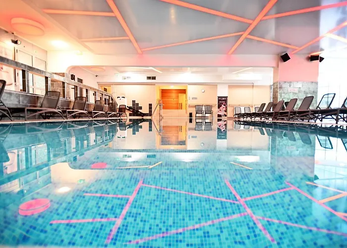 & Park Szálloda Eger