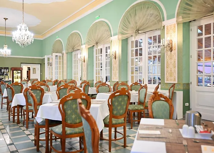 & Park Szálloda Eger